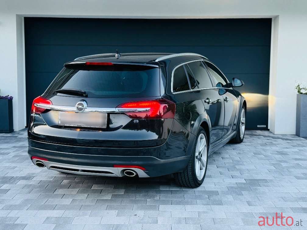 2014' Opel Insignia photo #5