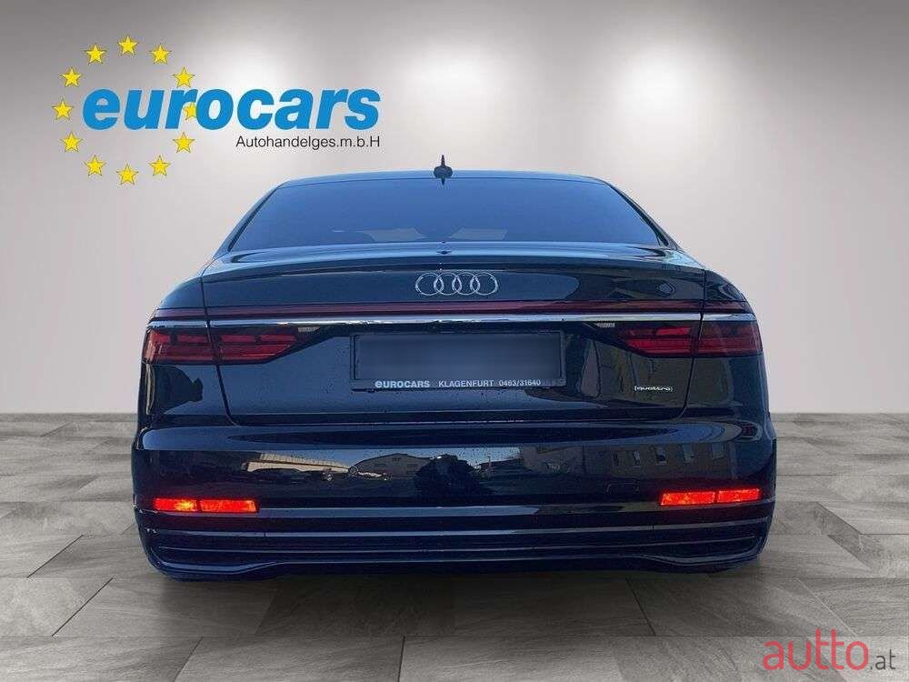 2022' Audi A8 photo #5