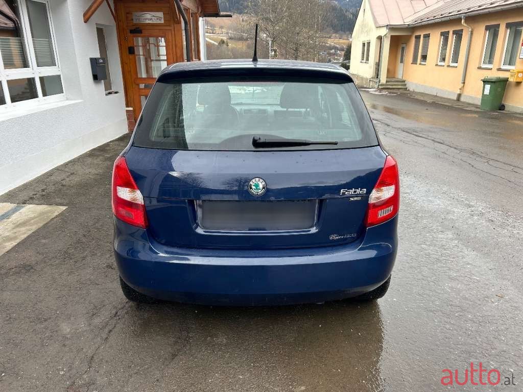2012' Skoda Fabia photo #6