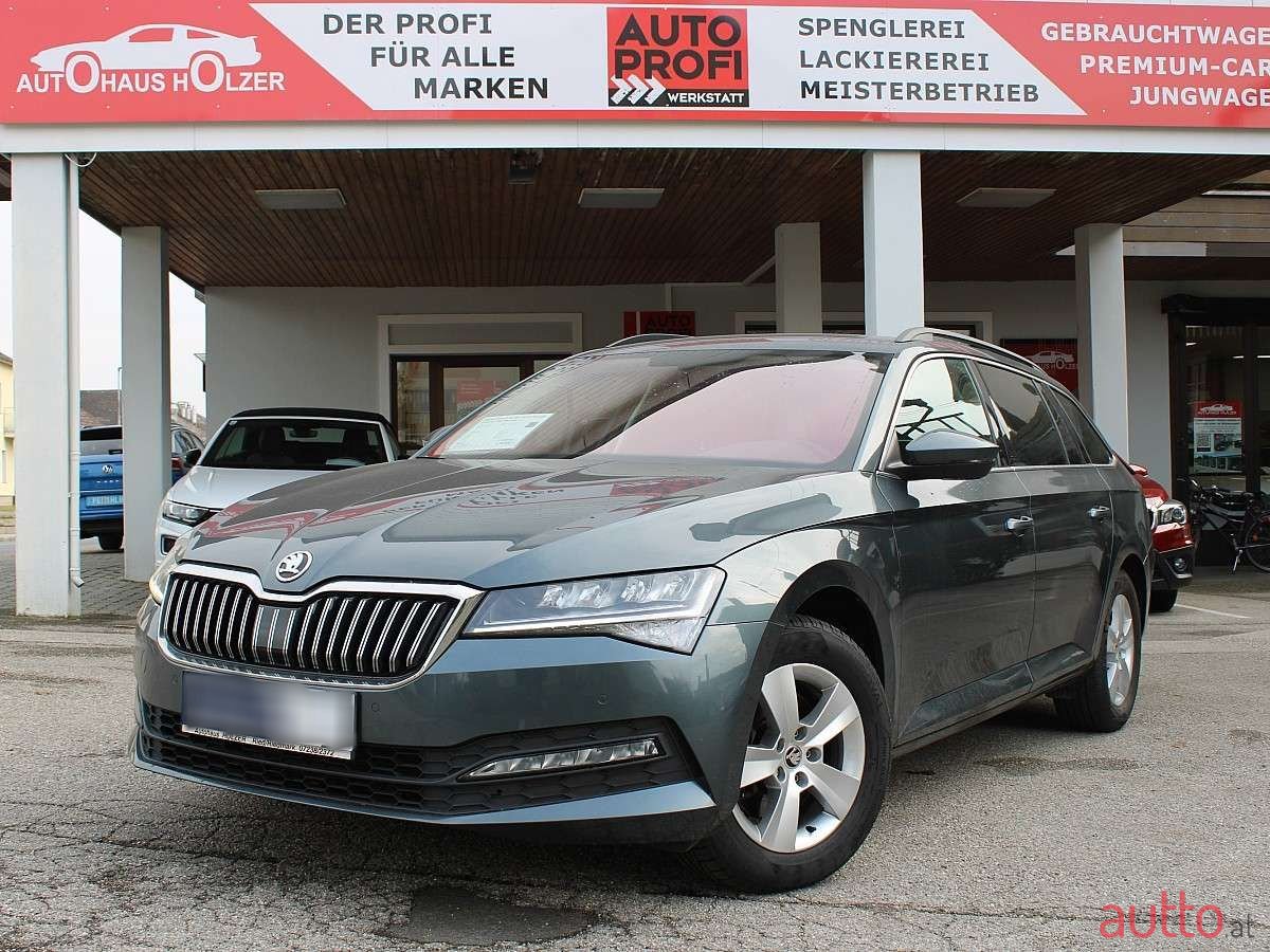 2022' Skoda Superb photo #1