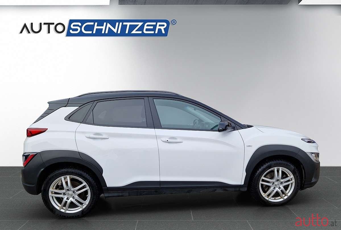 2022' Hyundai Kona photo #3