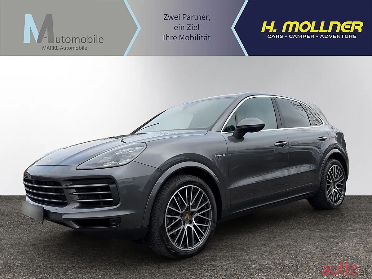2021' Porsche Cayenne photo #1