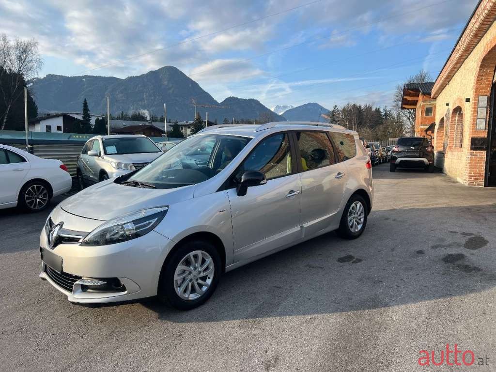 2014' Renault Scenic photo #1