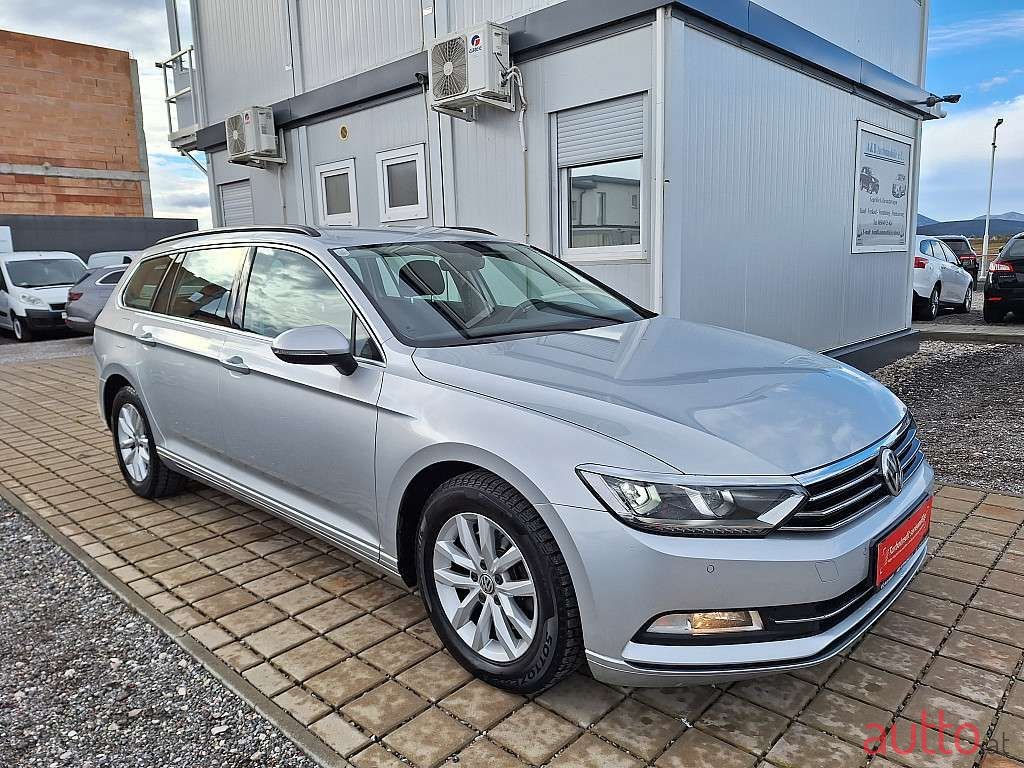 2015' Volkswagen Passat photo #1