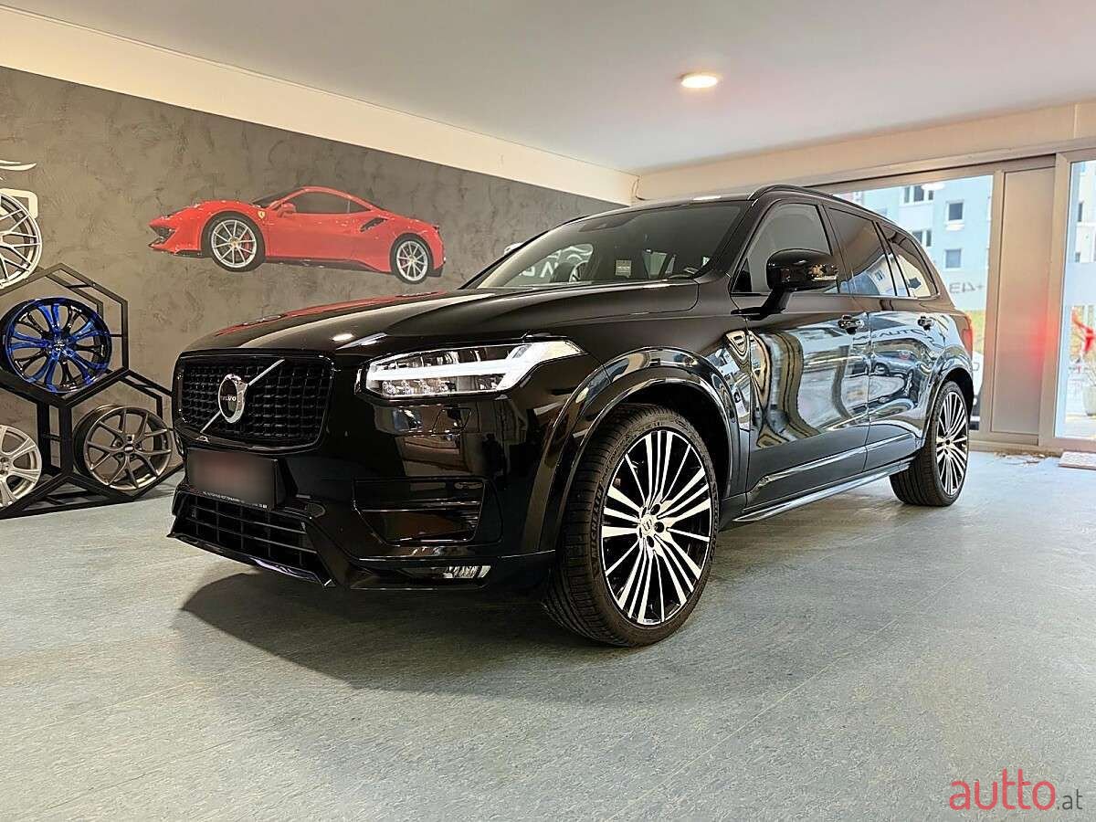 2021' Volvo XC90 photo #2