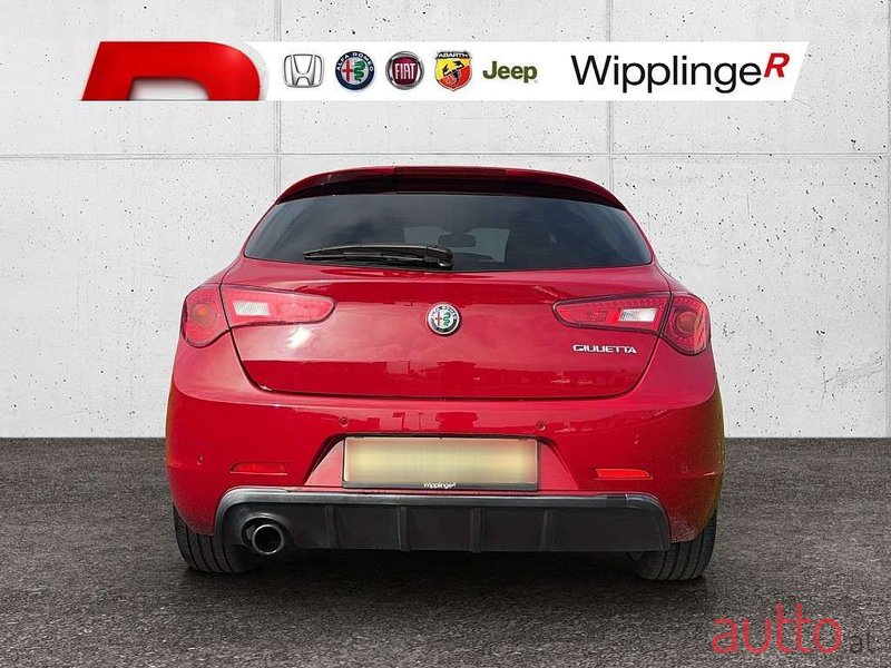 2017' Alfa Romeo Giulietta photo #3