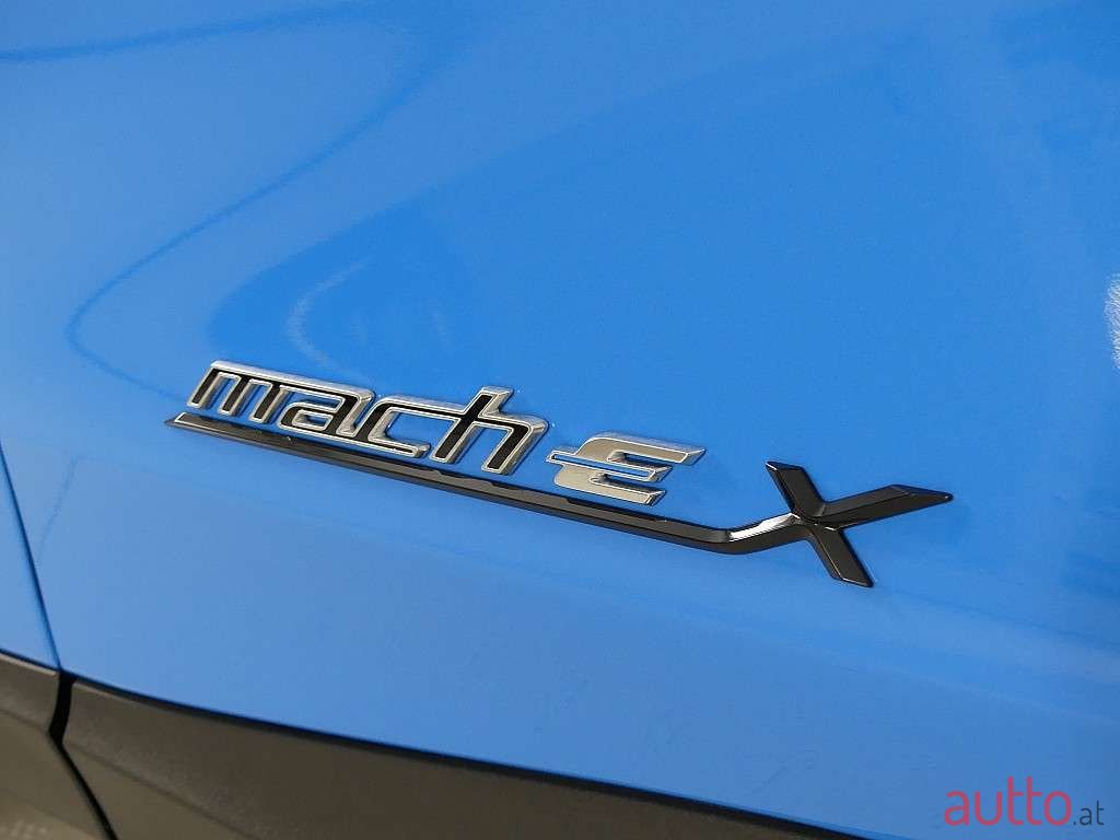 2023' Ford Mustang Mach-E photo #5