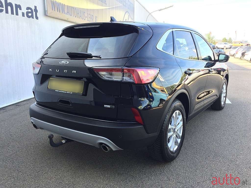 2020' Ford Kuga photo #2