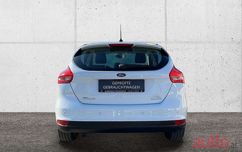 2017' Ford Focus photo #6