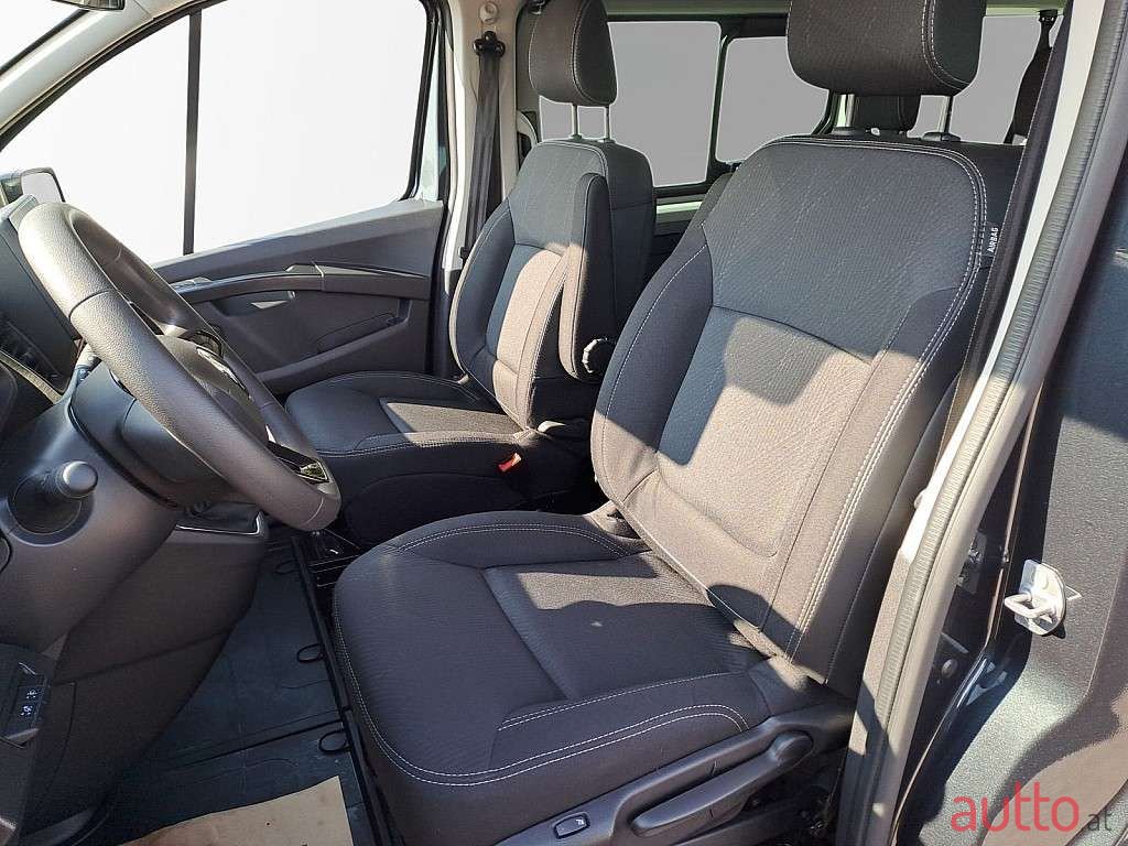 2024' Renault Trafic photo #6