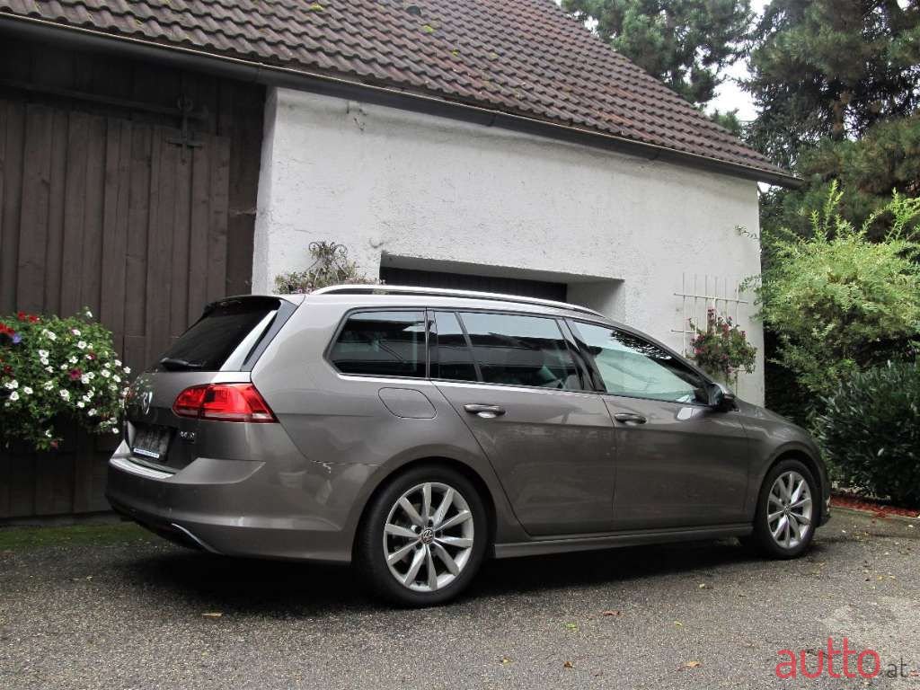 2015' Volkswagen Golf photo #4