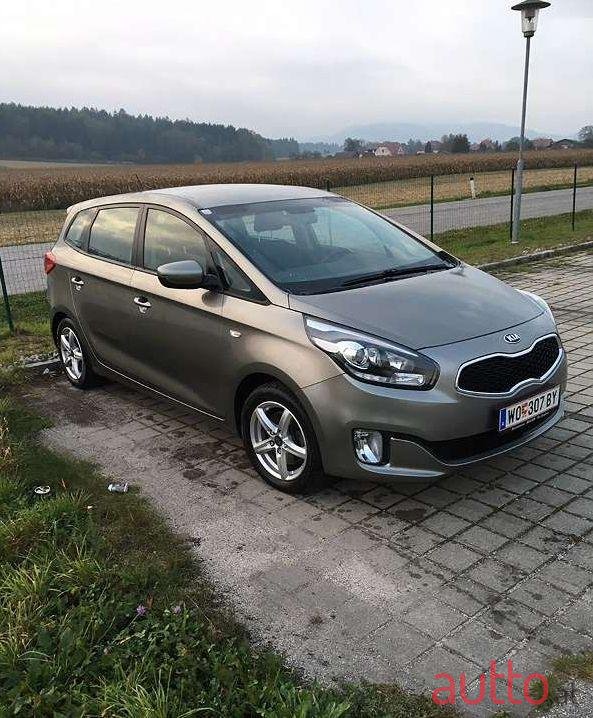 2014' Kia Carens photo #1