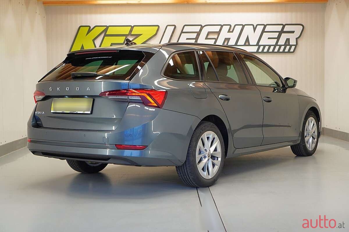 2021' Skoda Octavia photo #3