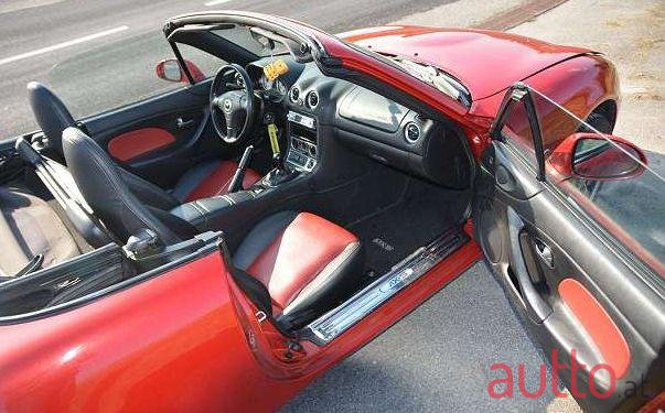 2004' Mazda MX-5 photo #2