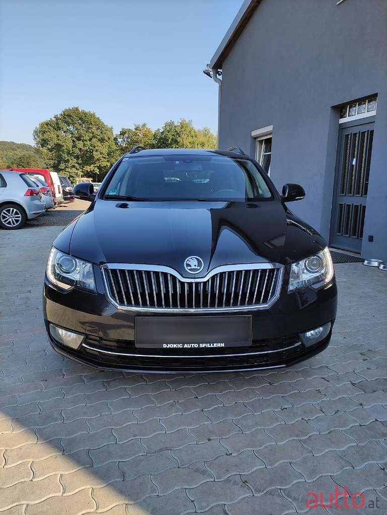2015' Skoda Superb photo #1