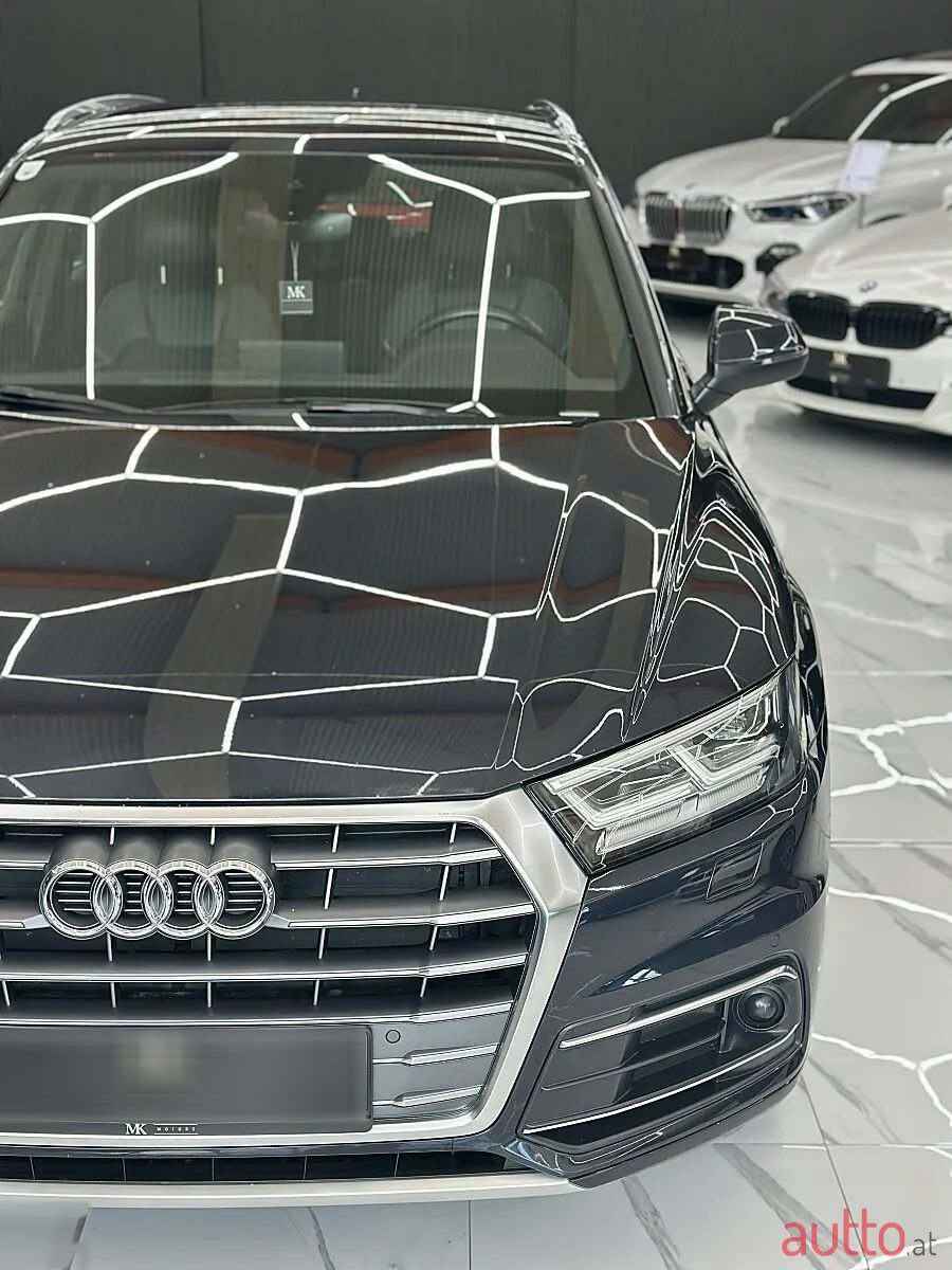 2019' Audi Q5 photo #4