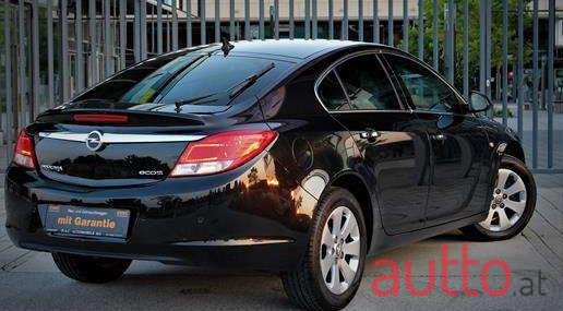 2013' Opel Insignia photo #1