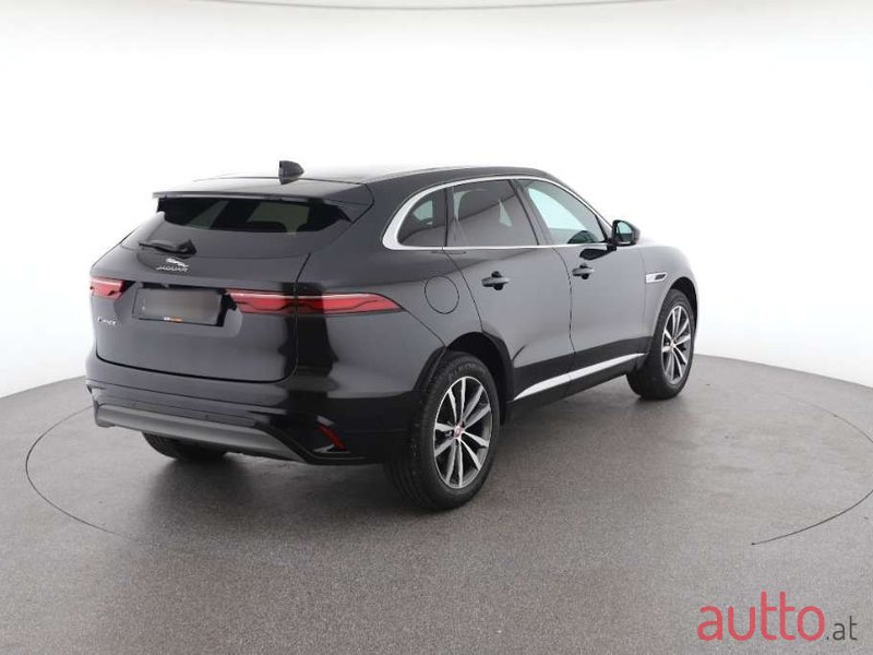 2023' Jaguar F-Pace photo #5