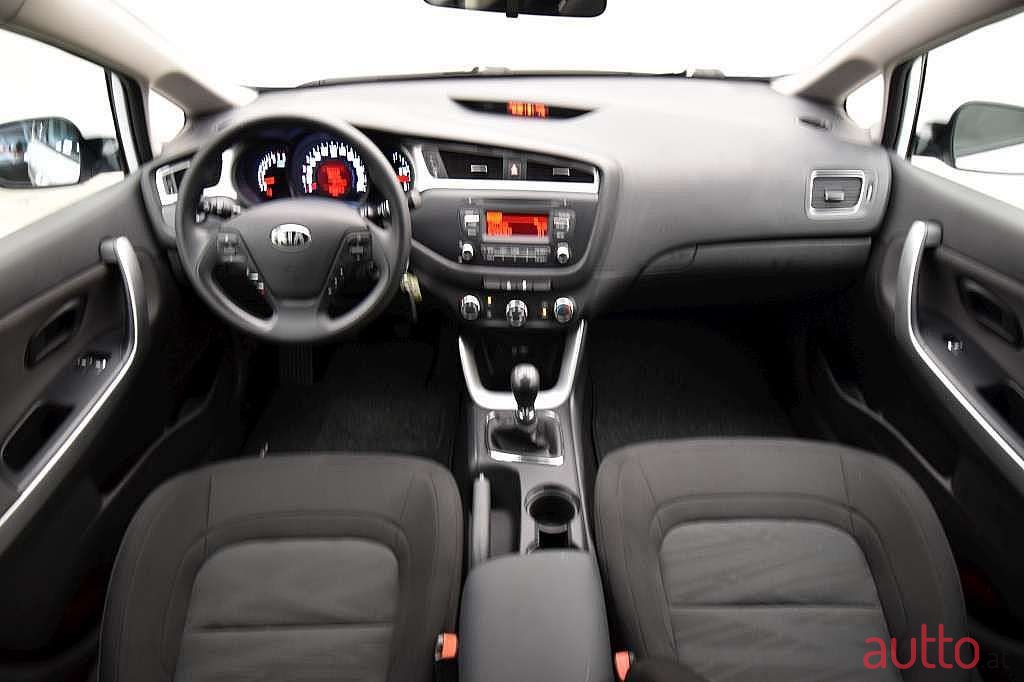 2016' Kia Ceed photo #5