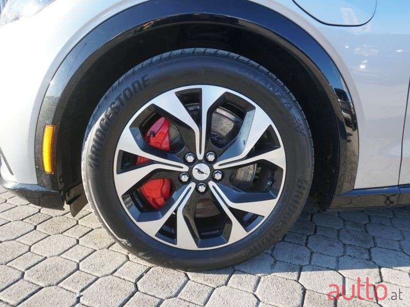 2021' Ford Mustang Mach-E photo #5