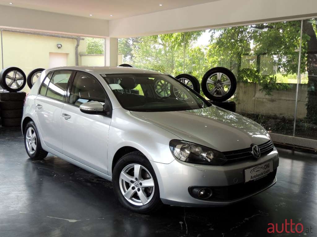 2012' Volkswagen Golf photo #3