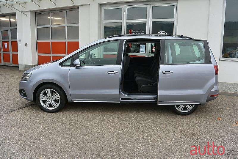 2016' SEAT Alhambra photo #4