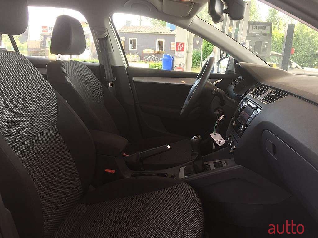 2015' Skoda Octavia photo #4