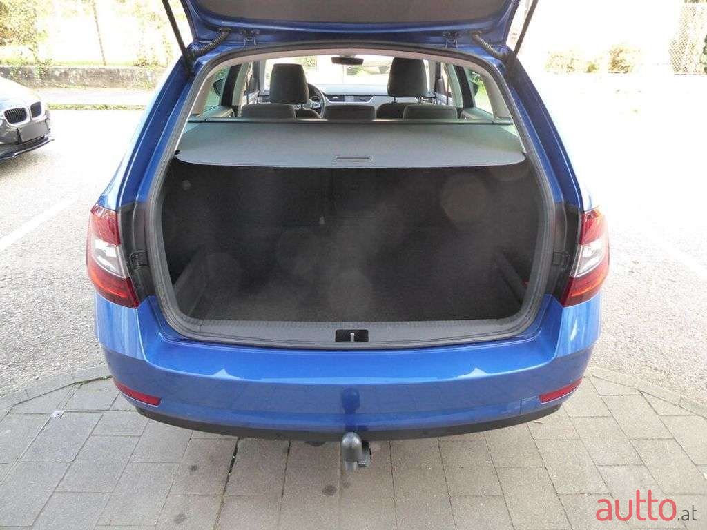 2017' Skoda Octavia photo #4