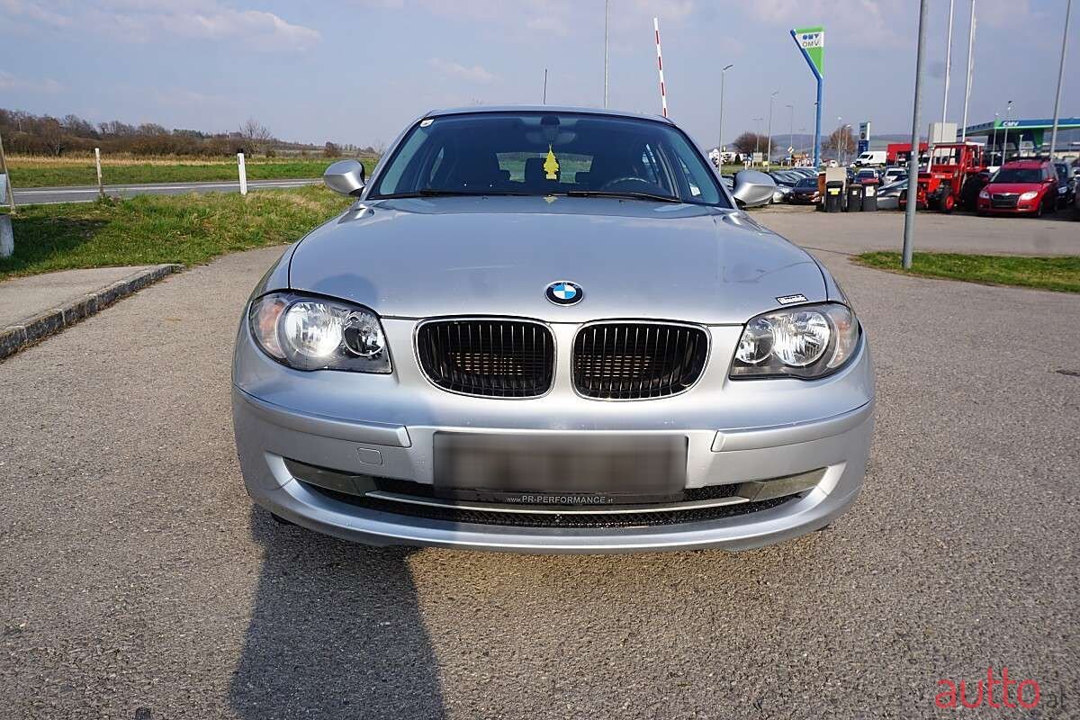 2010' BMW 1Er-Reihe photo #1