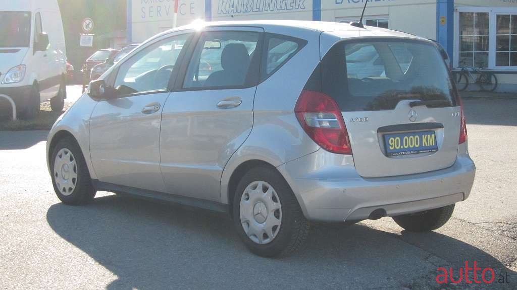 2010' Mercedes-Benz A-Klasse photo #1