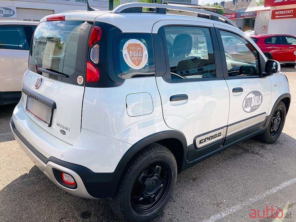 2022' Fiat Panda photo #3