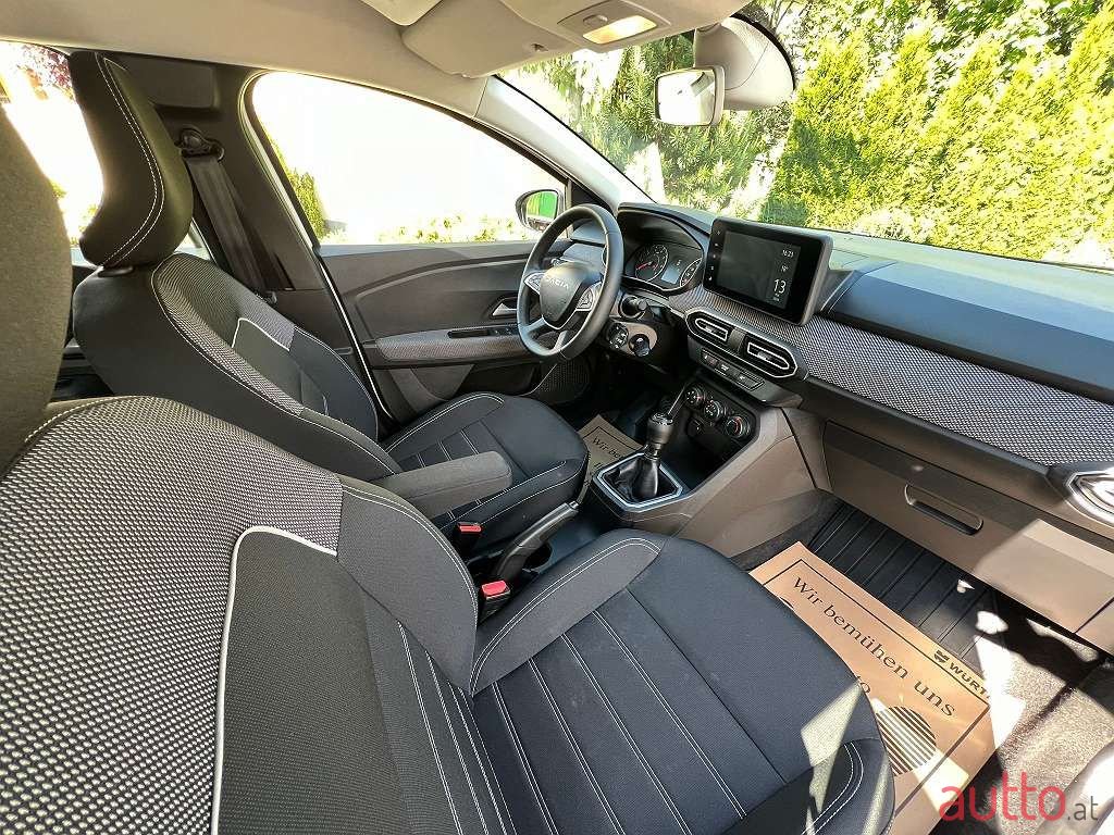 2023' Dacia Sandero photo #4