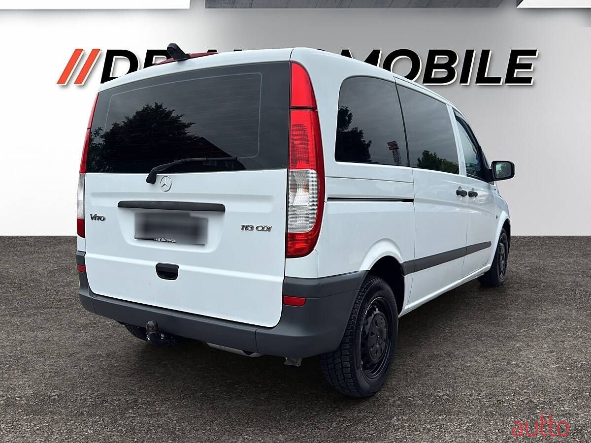 2012' Mercedes-Benz Vito photo #5