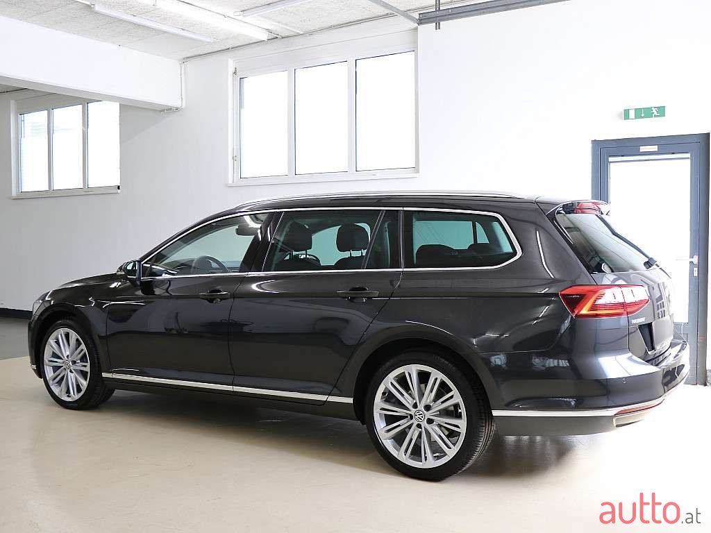 2018' Volkswagen Passat photo #6