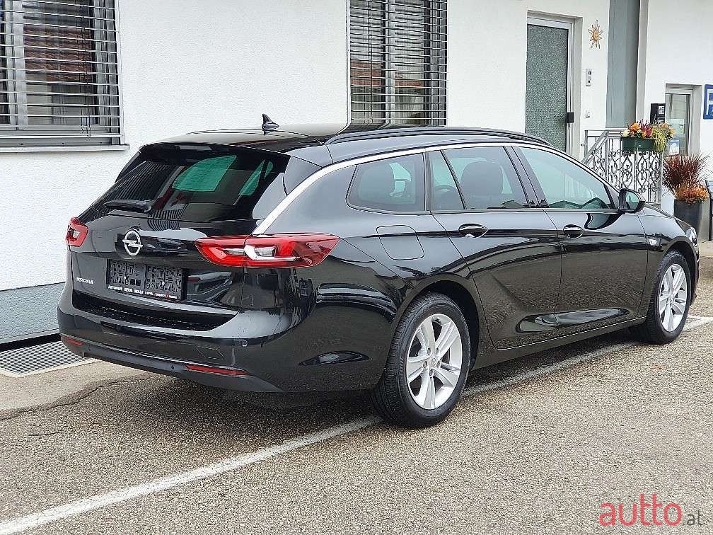 2019' Opel Insignia photo #3