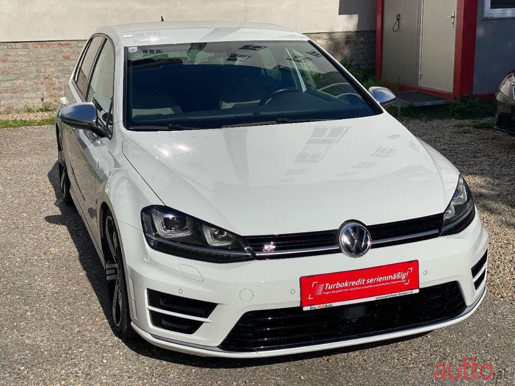 2014' Volkswagen Golf photo #1