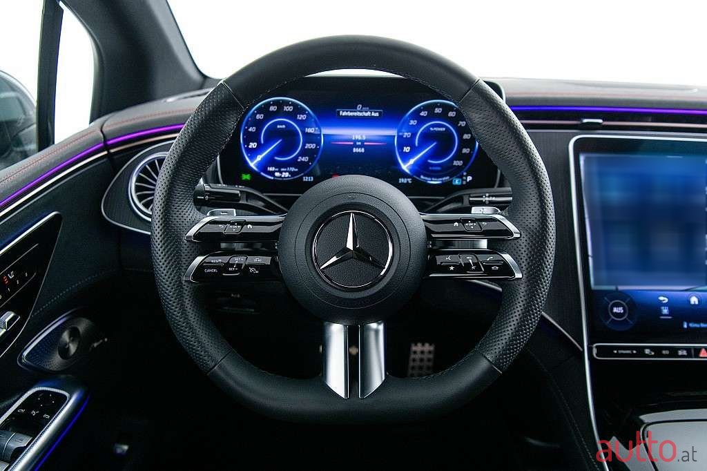 2023' Mercedes-Benz EQE photo #5