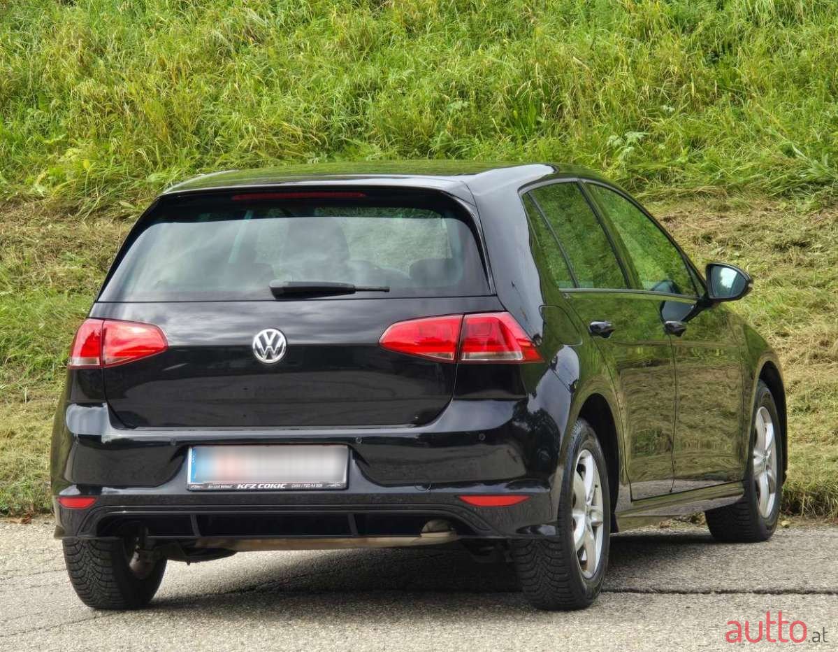 2014' Volkswagen Golf photo #5
