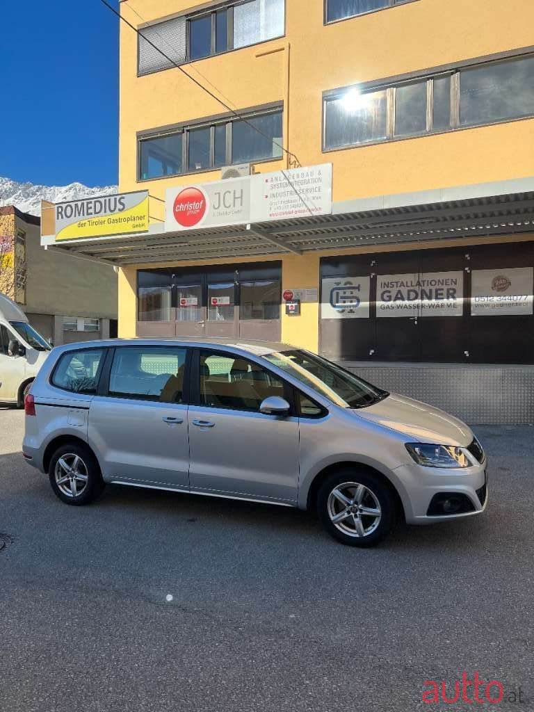 2012' SEAT Alhambra photo #5