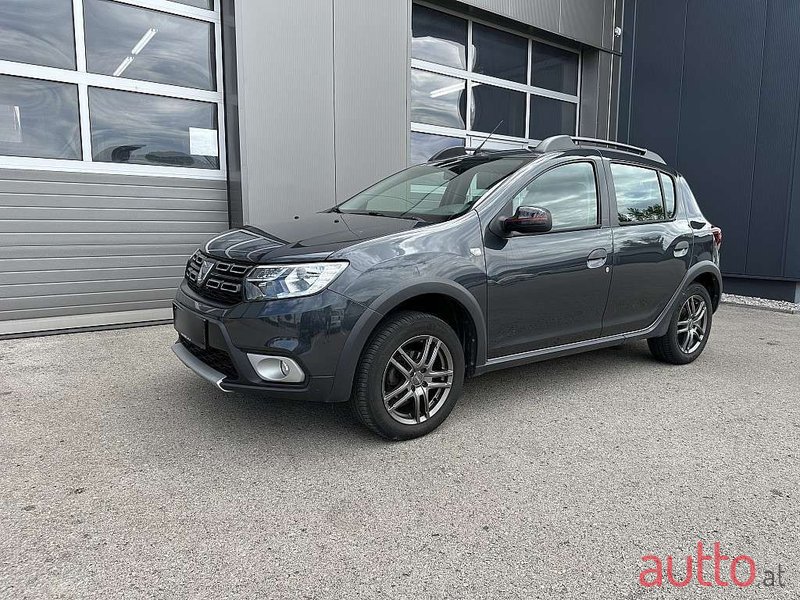 2020' Dacia Sandero photo #2