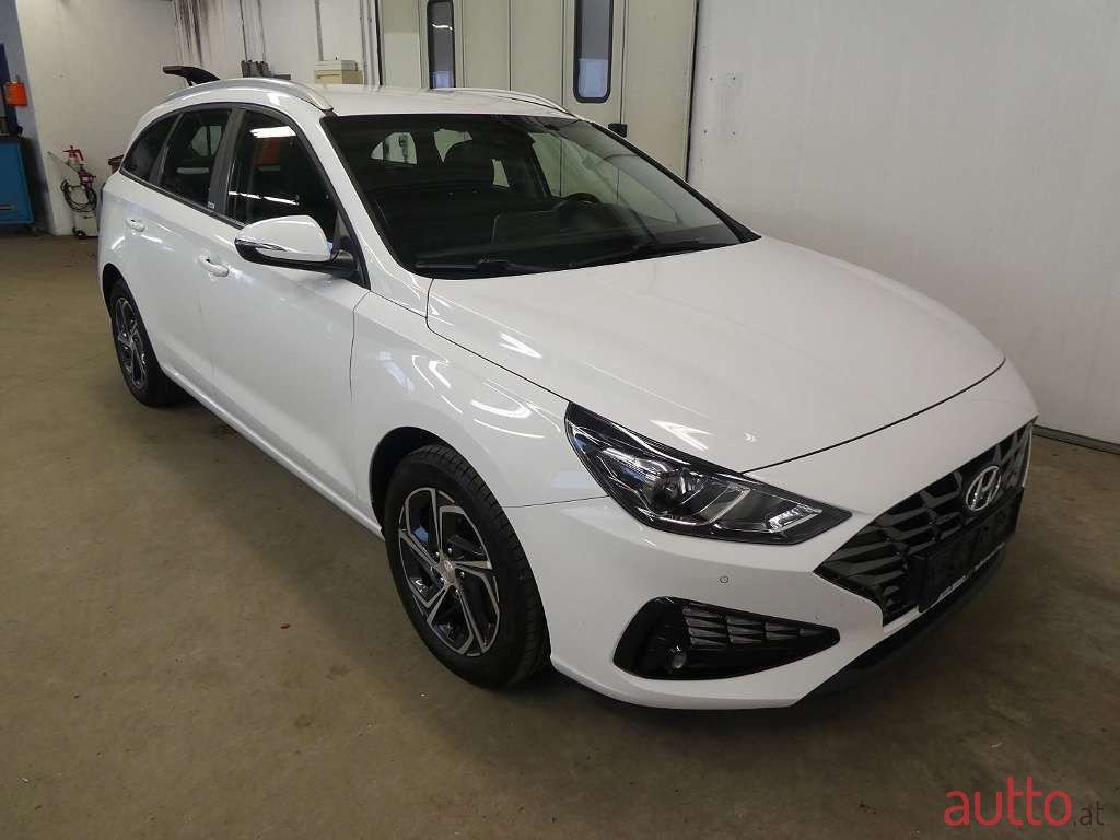 2021' Hyundai i30 photo #5