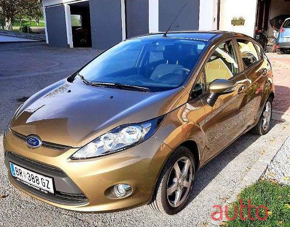2012' Ford Fiesta photo #1