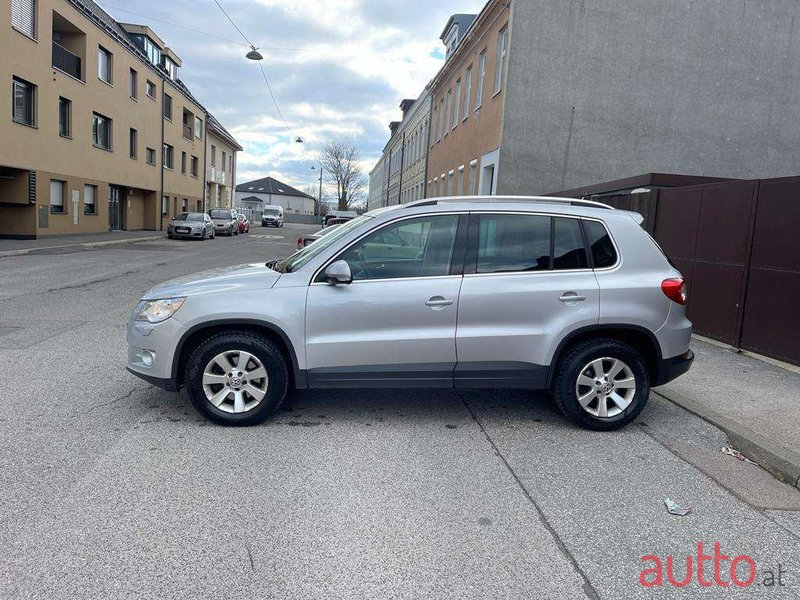 2008' Volkswagen Tiguan photo #5