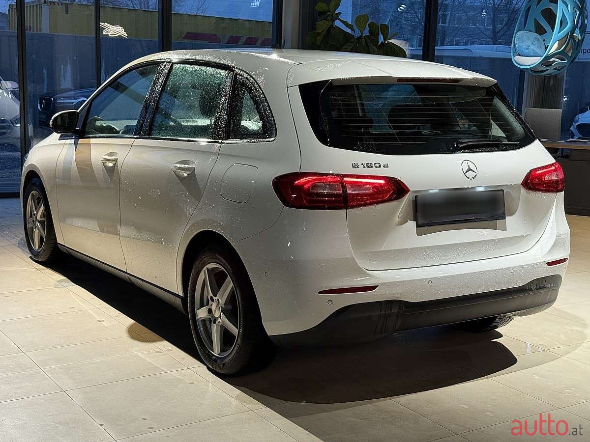 2020' Mercedes-Benz B-Klasse photo #4