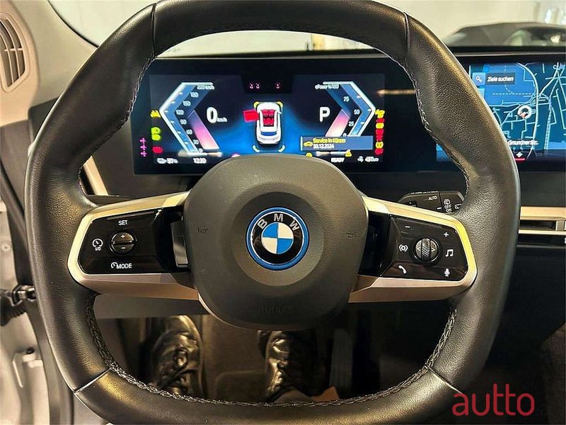 2022' BMW iX photo #4