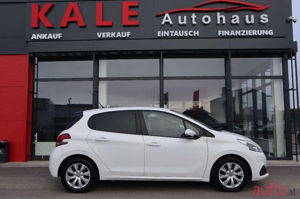 2018' Peugeot 208 photo #3