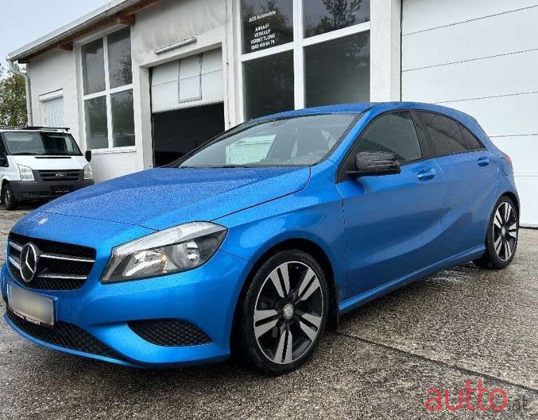 2013' Mercedes-Benz A-Klasse photo #2