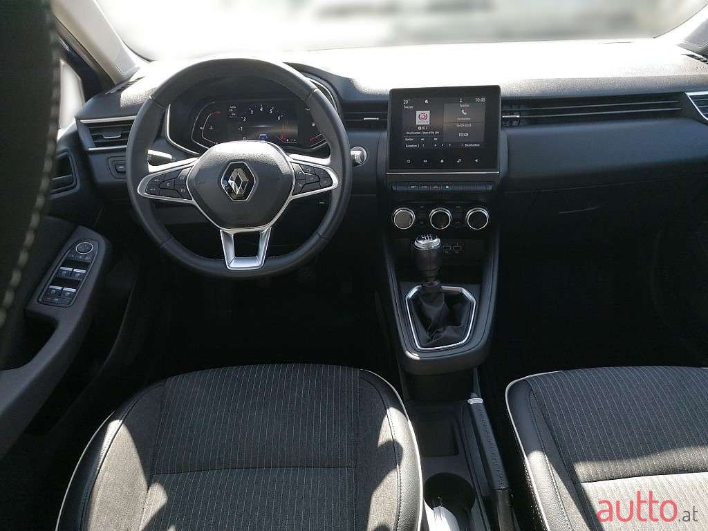 2021' Renault Clio photo #6
