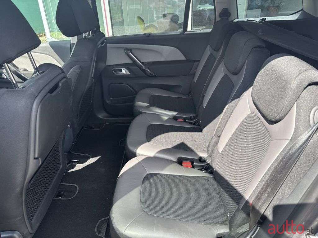 2017' Citroen C4 Picasso photo #4