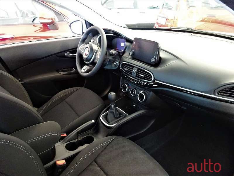 2021' Fiat Tipo photo #5